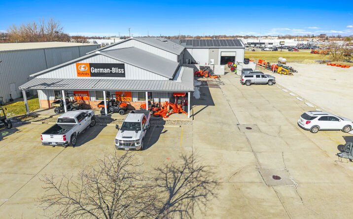 Pictures of Industrial property located at 1716 E Hamilton Rd, Bloomington, IL 61704 for sales - image #1