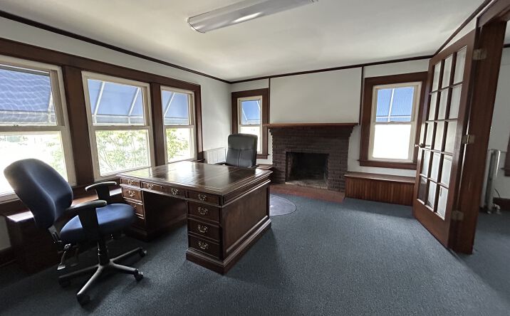 Pictures of Mixed Use, Multifamily, Retail property located at 250 Main St, Portland, CT 06480 for sales - image #1