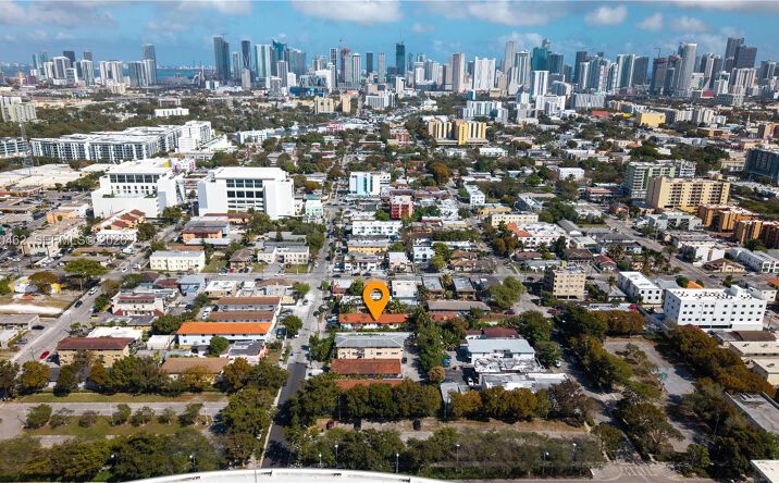 Pictures of Multifamily property located at 1330 NW 5th St # 5, Miami, FL 33125 for sales - image #1