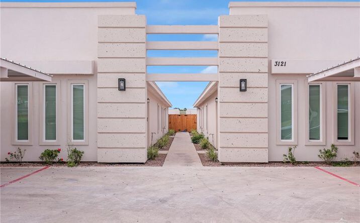 Pictures of Multifamily property located at 3121 Briggs Road, Weslaco, TX 78596 for sales - image #1