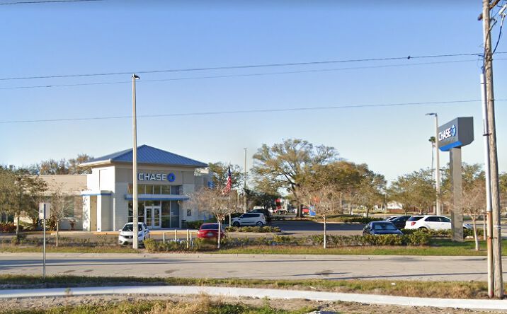 Pictures of Retail property located at 702 N Pebble Beach Blvd, Sun City Center, FL 33573 for sales - image #1