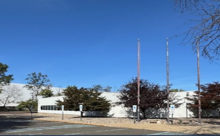 Pictures of Industrial property located at 2501 Cottontail Ln, Franklin Township, NJ 08873 for sales - image #1