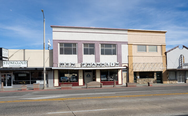 Pictures of Mixed Use, Retail property located at 162 N Main St, Bishop, CA 93514 for sales - image #1