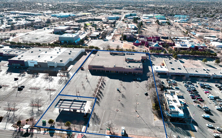 Pictures of Retail property located at 2308 Cerrillos Rd, Santa Fe, NM 87505 for sales - image #1