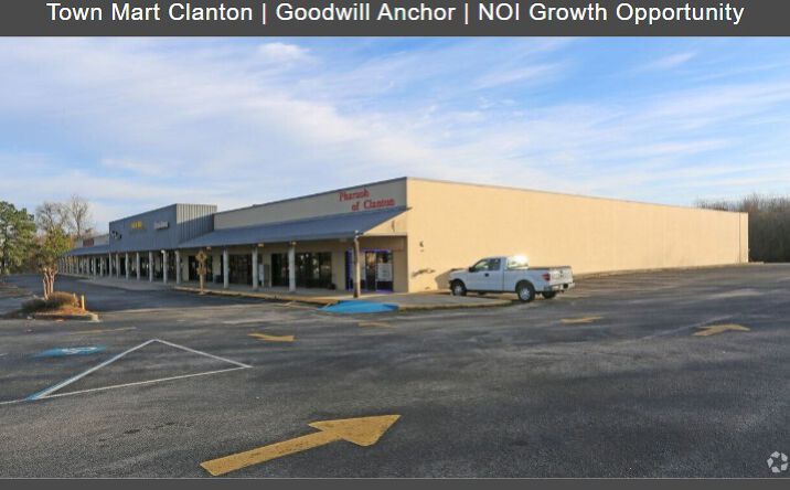 Pictures of Retail property located at 605 7th St S, Clanton, AL 35045 for sales - image #1