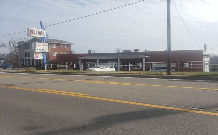 Pictures of Hospitality, Mixed Use, Retail property located at 2443 Alexandria Pike, Highland Heights, KY 41076 for sales - image #1