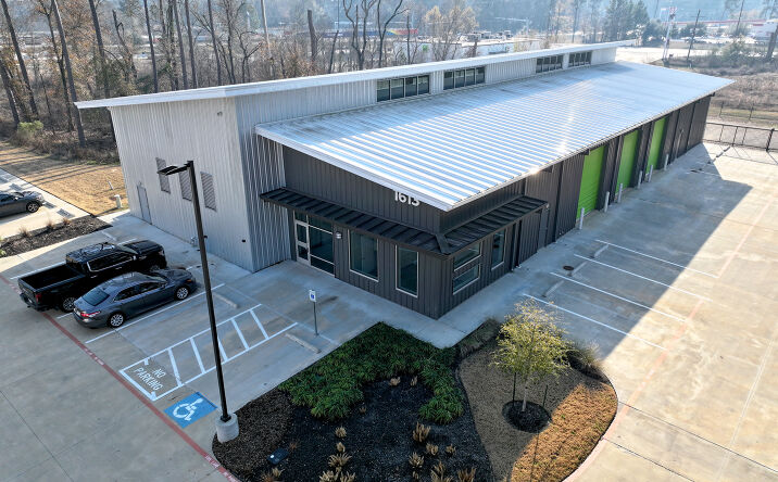 Pictures of Industrial, Mixed Use property located at 1613 N Loop 336 E, Conroe, TX 77301 for sales - image #1