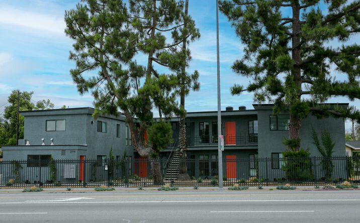 Pictures of Multifamily property located at 2716 S La Brea Ave, Los Angeles, CA 90016 for sales - image #1