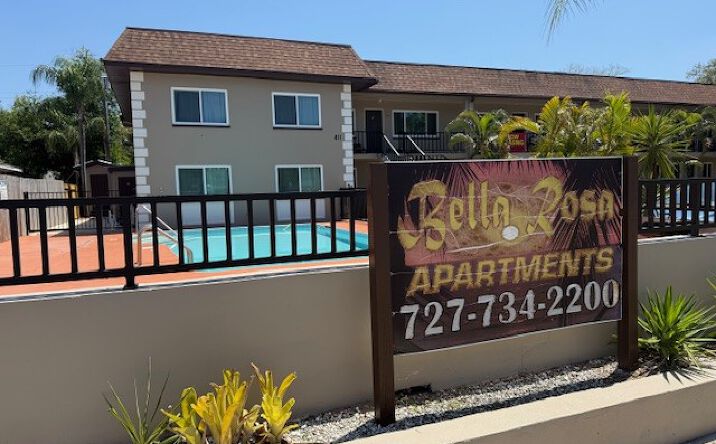 Pictures of Multifamily property located at 411 S Nimbus Ave, Clearwater, FL 33765 for sales - image #1