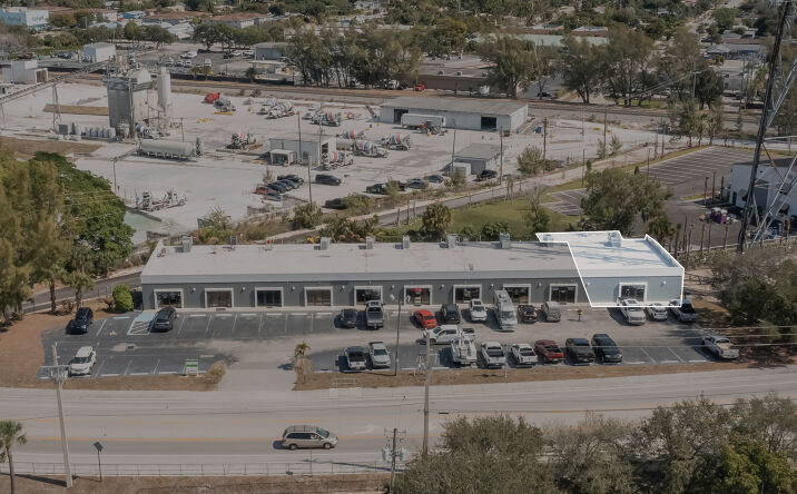 Pictures of Industrial property located at 1125 Old Dixie Hwy, Lake Park, FL 33403 for sales - image #1