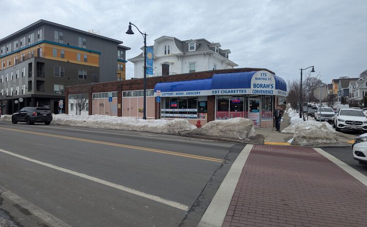 Pictures of Retail property located at 175 Rantoul St, Beverly, MA 01915 for sales - image #1