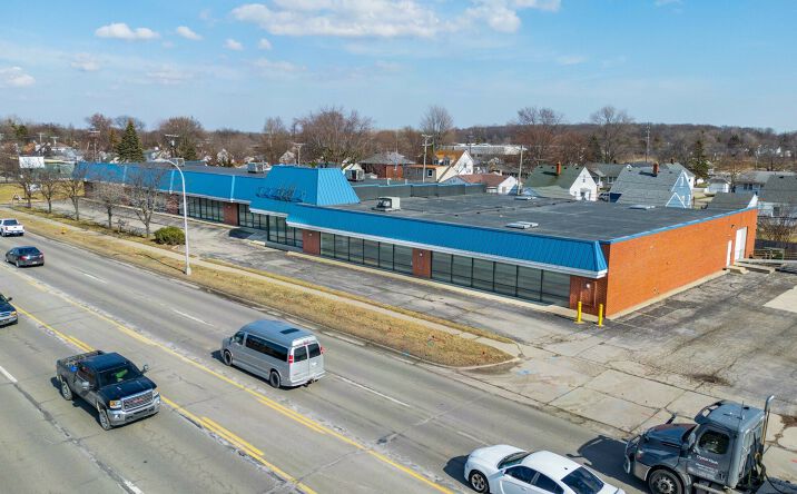 Pictures of Retail property located at 630 N Telegraph Rd, Monroe, MI 48162 for sales - image #1