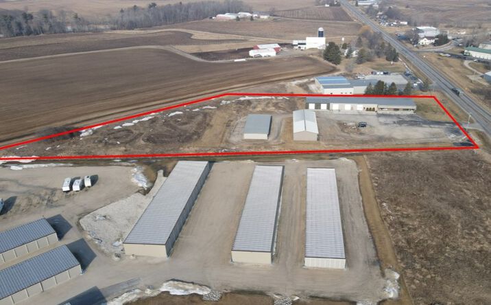 Pictures of Retail, Mixed Use, Self Storage property located at N7402 WI-42, Sheboygan, WI 53083 for sales - image #1