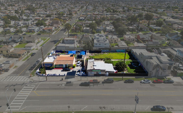 Pictures of Land, Retail property located at 9600 S Western Ave, Los Angeles, CA 90047 for sales - image #1
