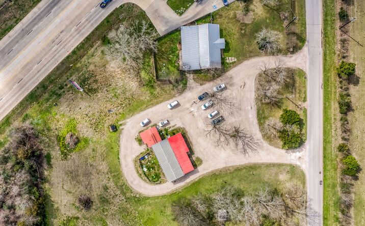 Pictures of Mixed Use, Retail property located at 31608 Old Hempstead Rd, Magnolia, TX 77355 for sales - image #1