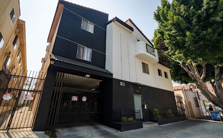 Pictures of Multifamily property located at 311 S New Hampshire Ave, Los Angeles, CA 90020 for sales - image #1