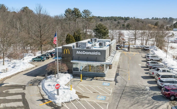 Pictures of Retail property located at 74 Reservoir Rd, Vernon, CT 06066 for sales - image #1
