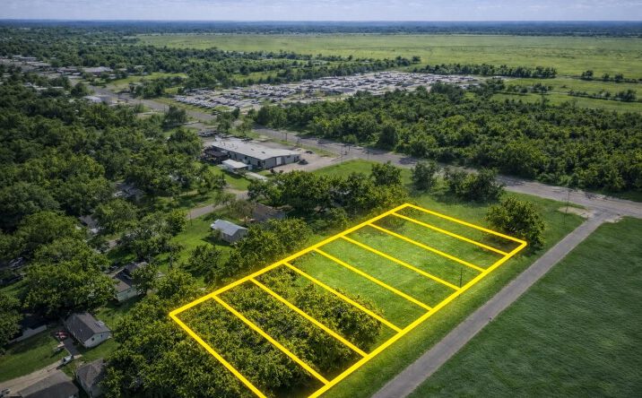 Pictures of Multifamily, Land property located at 205 W Columbus Drive, Wharton, TX 77488 for sales - image #1