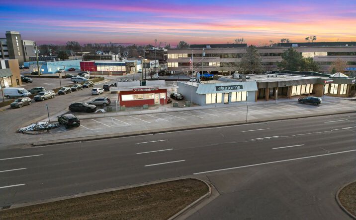 Pictures of Retail property located at 34164 & 34168 Woodward Ave, Birmingham, MI 48009 for sales - image #1