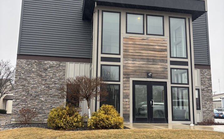 Pictures of Office property located at 2379 N Main St, Bluffton, IN 46714 for sales - image #1