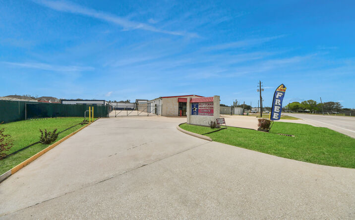Pictures of Business for Sale, Self Storage property located at 13435 FM1764, Santa Fe, TX 77510 for sales - image #1