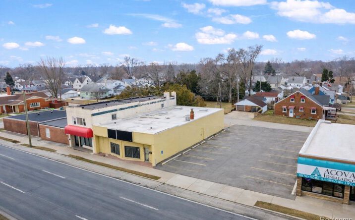 Pictures of Retail, Office property located at 3168 Fort Street, Lincoln Park, MI 48146 for sales - image #1
