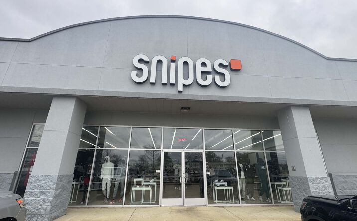 Pictures of Retail property located at 113 John R Lovelace Dr, Batesville, MS 38606 for sales - image #1