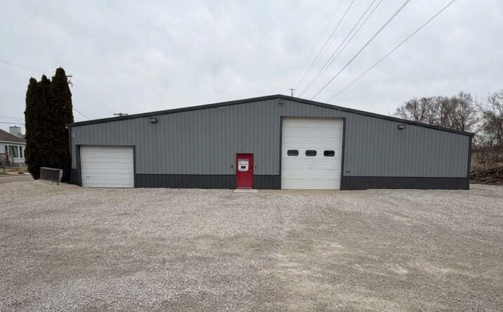 Pictures of Industrial property located at 300 W Joliet Road, Ottawa, IL 61350 for sales - image #1