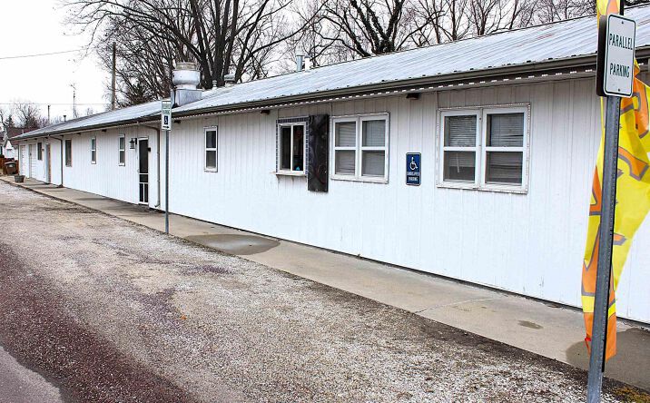 Pictures of Retail property located at 100 W KENNEY Street, Divernon, IL 62530 for sales - image #1