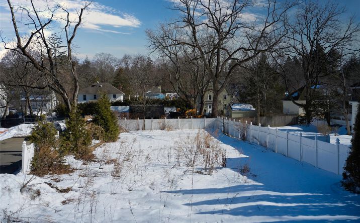 Pictures of Land property located at 65 S Bedford Road, New Castle, NY 10514 for sales - image #1