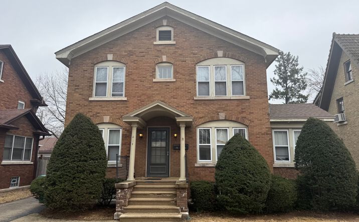 Pictures of Multifamily property located at 414 Cornelia Street, Joliet, IL 60435 for sales - image #1