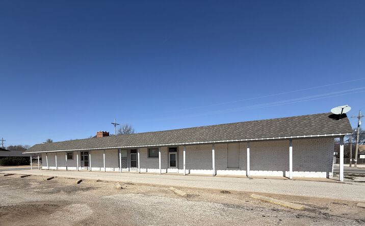Pictures of Office property located at 123 N Bluff, Anthony, KS 67003 for sales - image #1