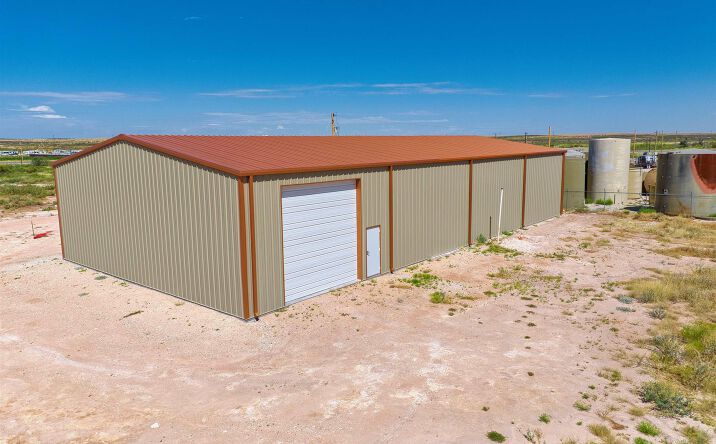 Pictures of Industrial, Retail property located at 2901-2 Connie Road, Carlsbad, NM 88220 for sales - image #1