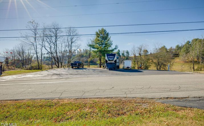 Pictures of Land property located at 177 Hospital Rd, Mountain City, TN 37683 for sales - image #1