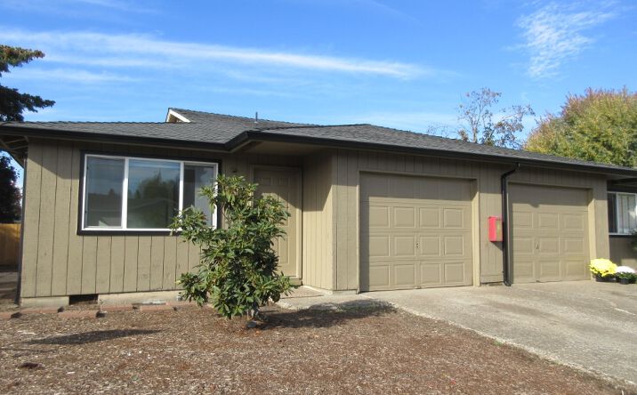 Pictures of Multifamily property located at 4541-4551 Chippewa Ct SE, Salem, OR 97317 for sales - image #1