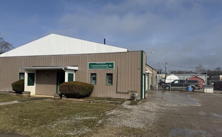 Pictures of Mixed Use property located at 518 W Foulke Ave, Findlay, OH 45840 for sales - image #1