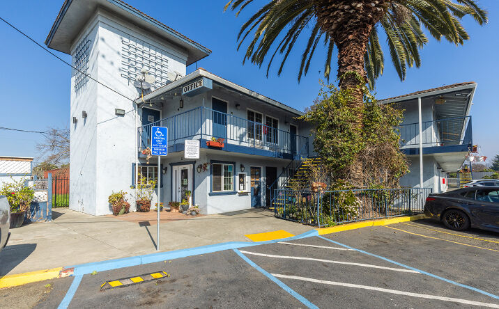Pictures of Hospitality property located at 4 Mariposa St, Vallejo, CA 94590 for sales - image #1