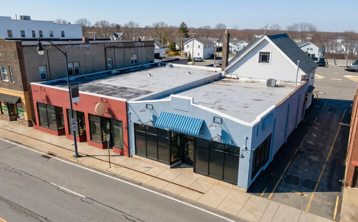 Pictures of Retail property located at 368 W Ridge Rd, Rochester, NY 14615 for sales - image #1