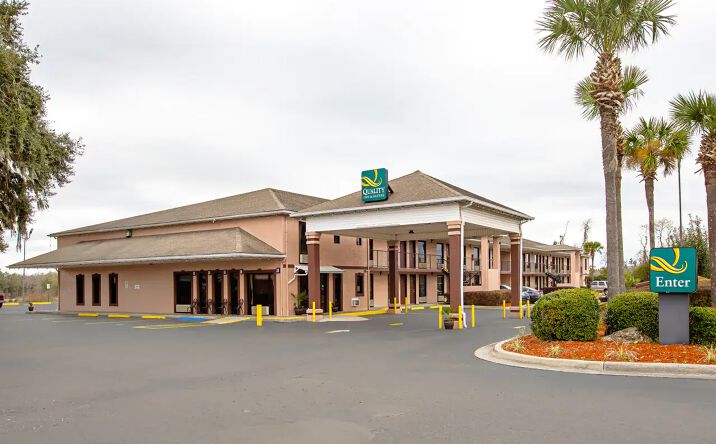 Pictures of Hospitality property located at 6819 US-129, Live Oak, FL 32060 for sales - image #1