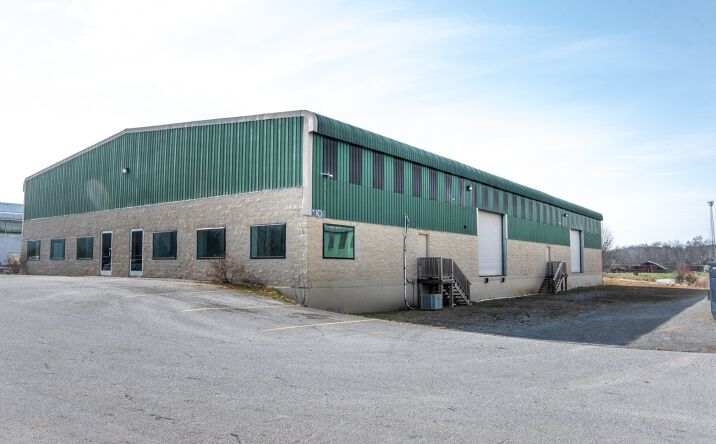 Pictures of Industrial property located at 3275 Newport Hwy, Sevierville, TN 37876 for sales - image #1