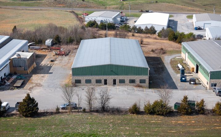 Pictures of Industrial property located at 3275 Newport Hwy, Sevierville, TN 37876 for sales - image #1