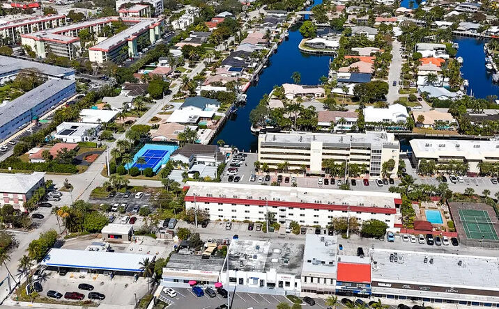 Pictures of Retail, Office property located at 2633 E Commercial Blvd, Fort Lauderdale, FL 33308 for sales - image #1