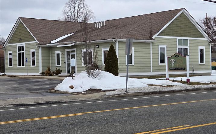 Pictures of Office property located at 2871 Post Rd, Warwick, RI 02886 for sales - image #1