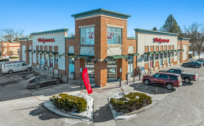 Pictures of Retail property located at 812 N Main St, Lake Mills, WI 53551 for sales - image #1
