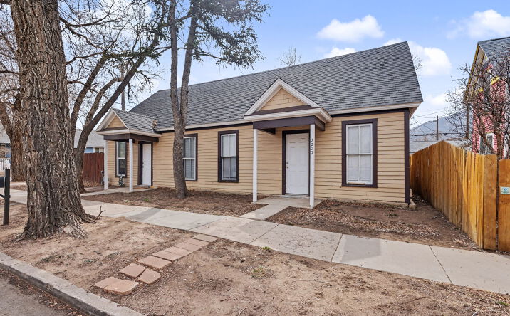 Pictures of Multifamily property located at 2201 W Pikes Peak Ave, Colorado Springs, CO 80904 for sales - image #1