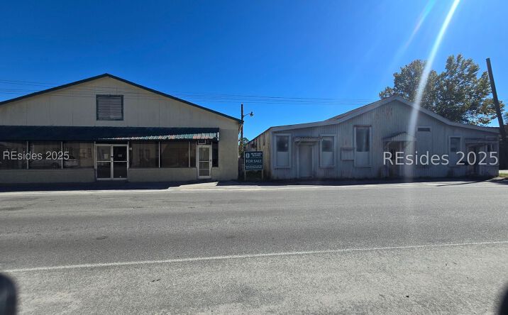 Pictures of Retail, Office, Industrial, Mixed Use property located at 668 Green Street, Ridgeland, SC 29936 for sales - image #1