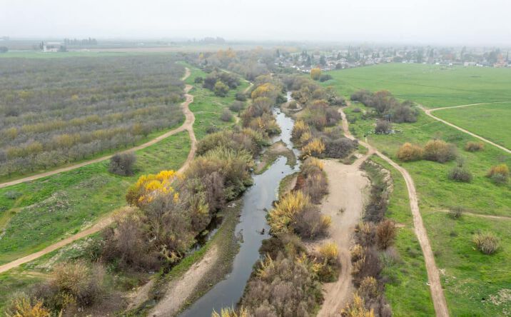 Pictures of Land property located at 1692 N Beverly St, Porterville, CA 93257 for sales - image #1