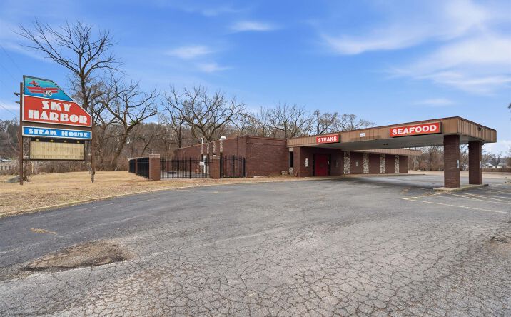 Pictures of Land property located at 1321 N PARK Road, Peoria, IL 61604 for sales - image #1