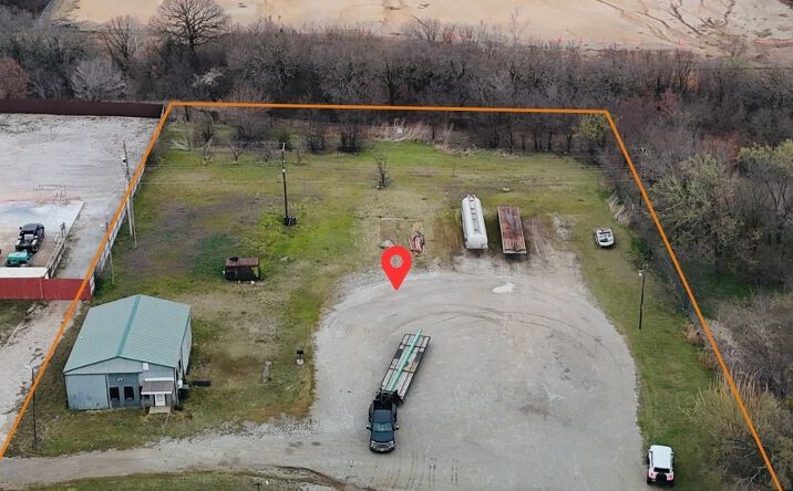 Pictures of Industrial, Office property located at 831 Veterans Boulevard, Ardmore, OK 73401 for sales - image #1