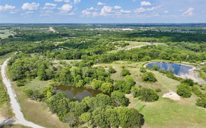 Pictures of Land property located at 4 W Buffalo Springs Court, Sulphur, OK 73086 for sales - image #1